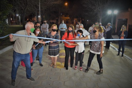 Barrio Virgen de Lujan en Goya:  INAUGURACION DE ADOQUINADO EN EL PASAJE LOS GLADIOLOS.